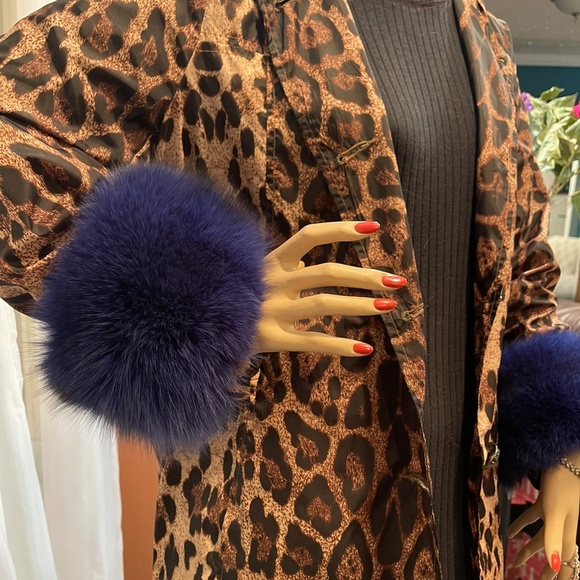 Fur Wrist Cuffs - Picture 3 of 3